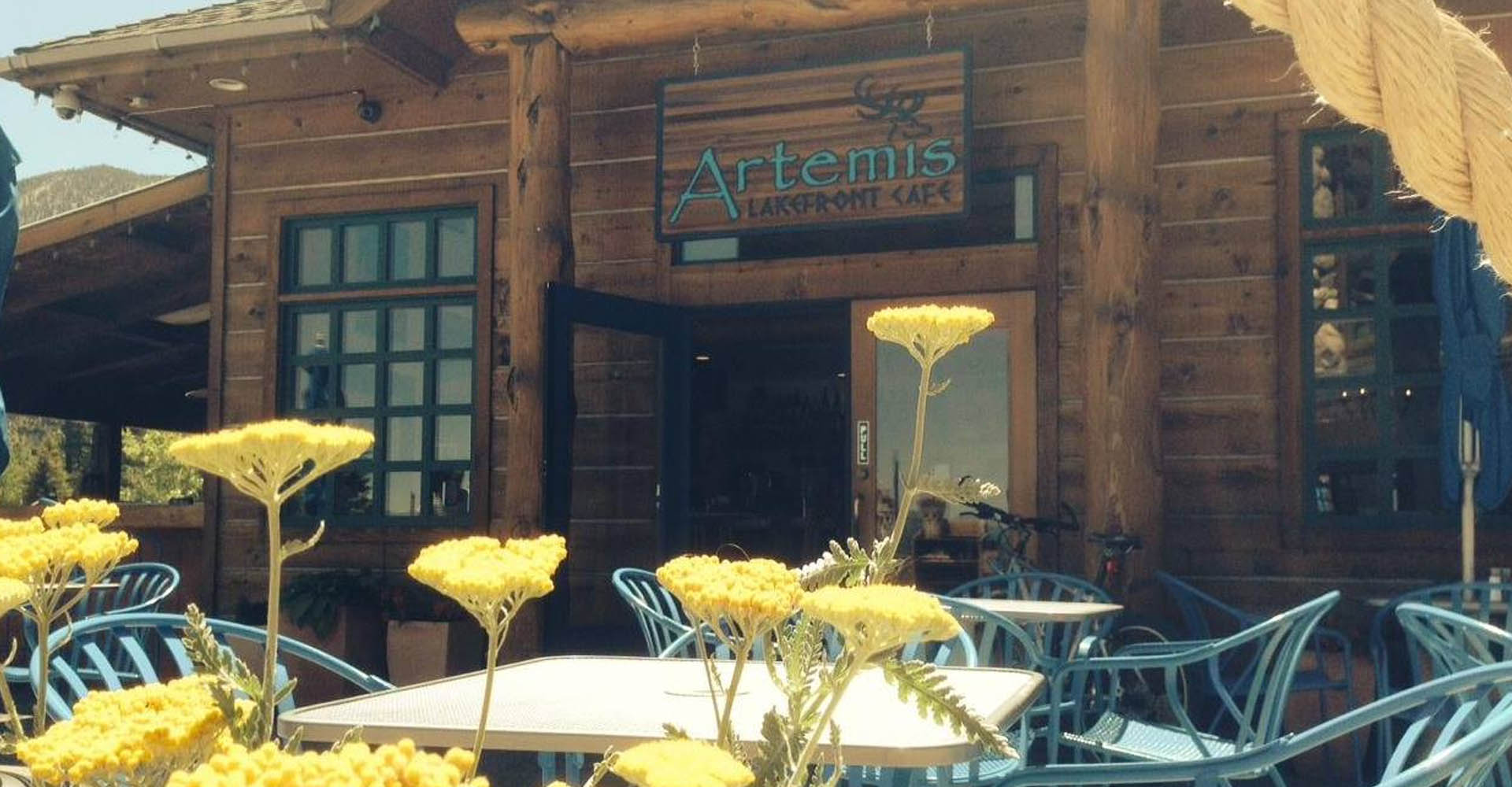 Artemis Lakefront Cafe