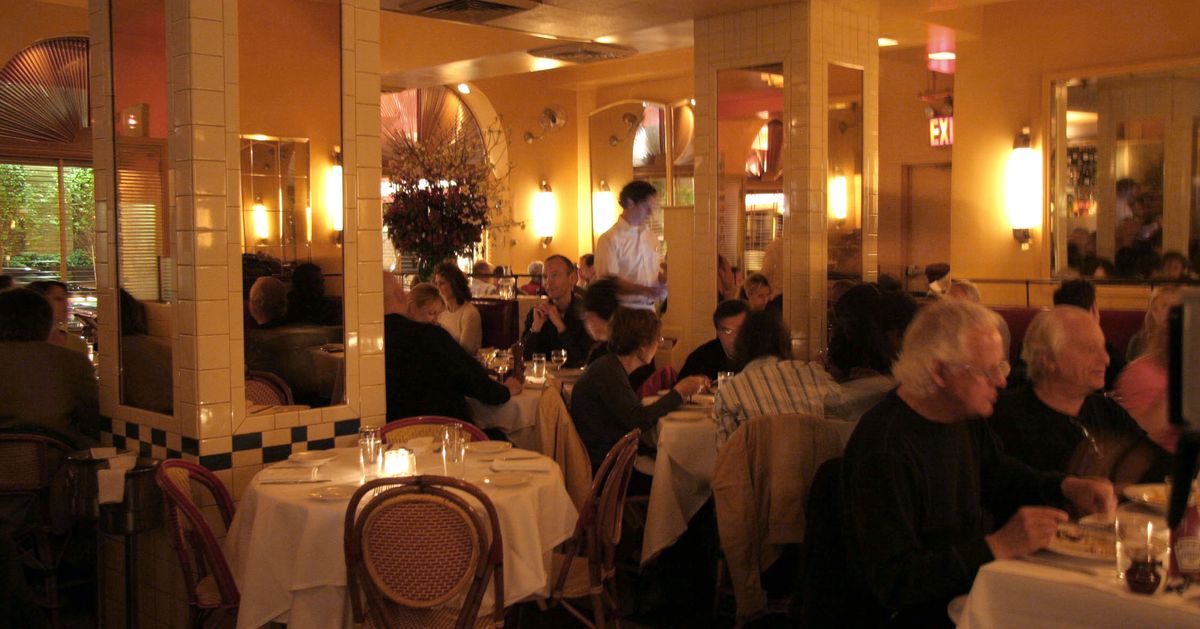 Cafe Luxembourg Restaurant: Insider Tips