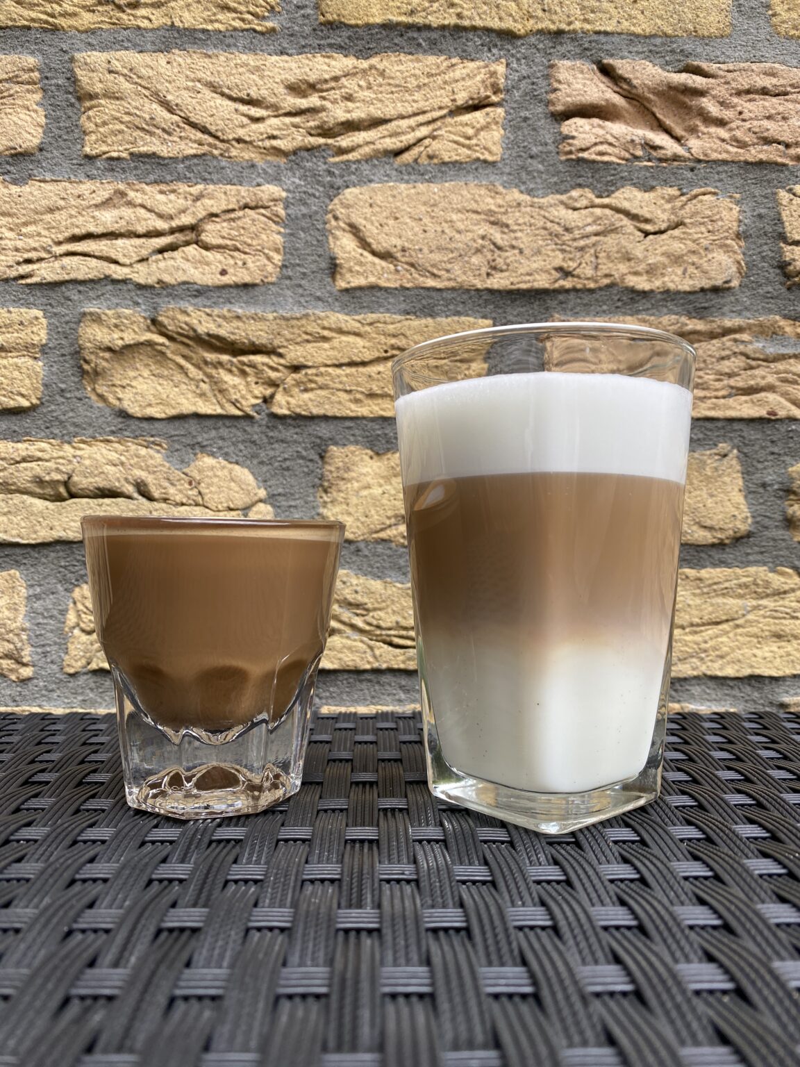 Cortado Vs Latte: Choose Your Perfect Coffee