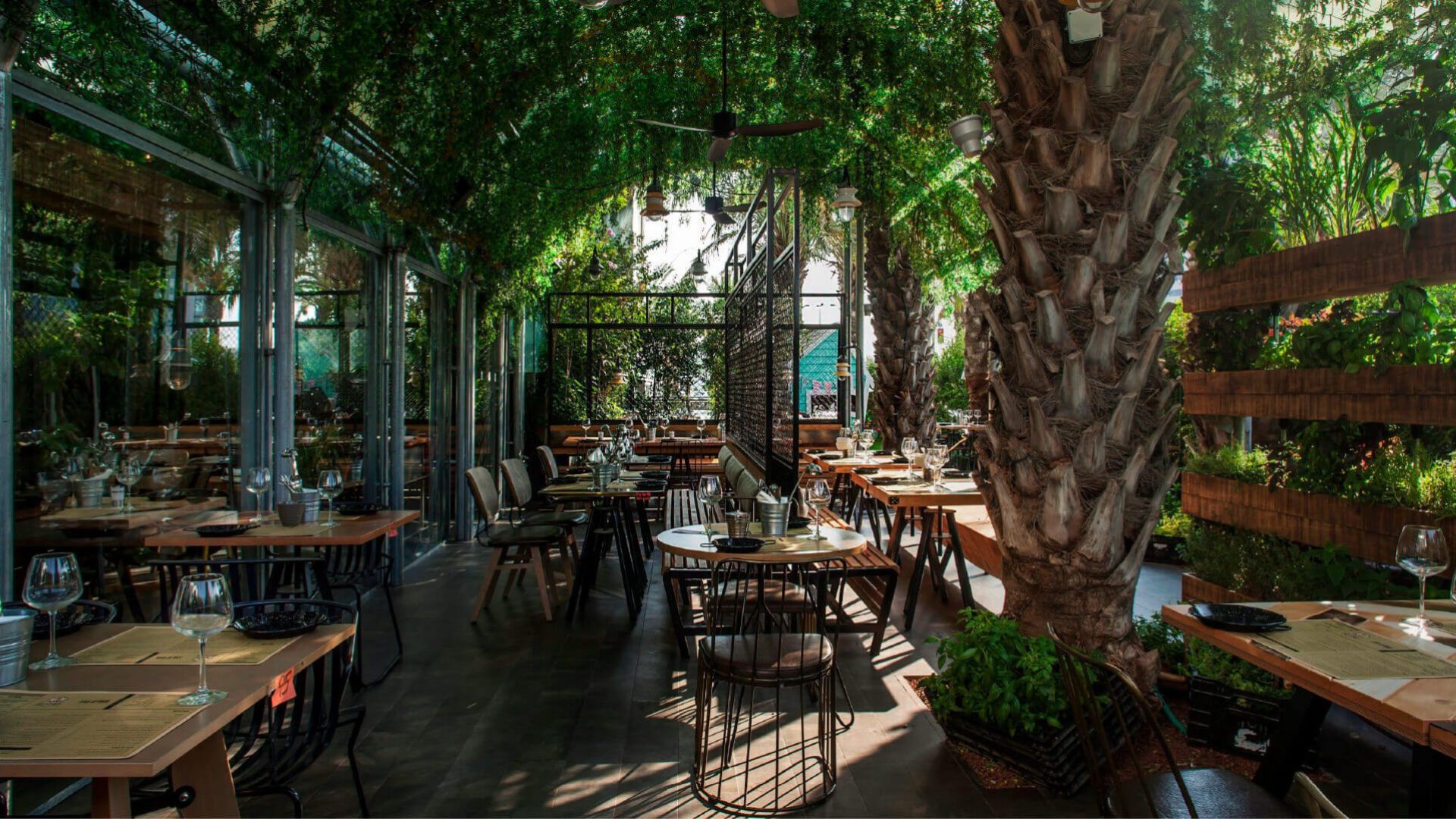 Plant Filled Restaurants Here 7 Outstanding Examples Designwanted